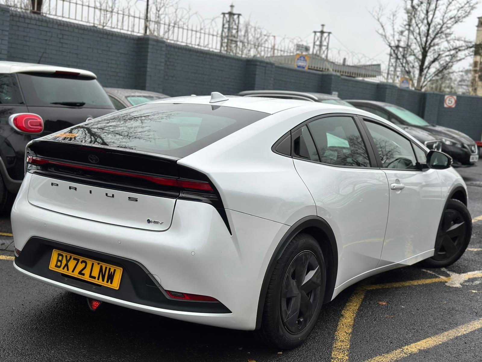 Toyota **SOLD** Prius - 1.5 CVT 4dr Image